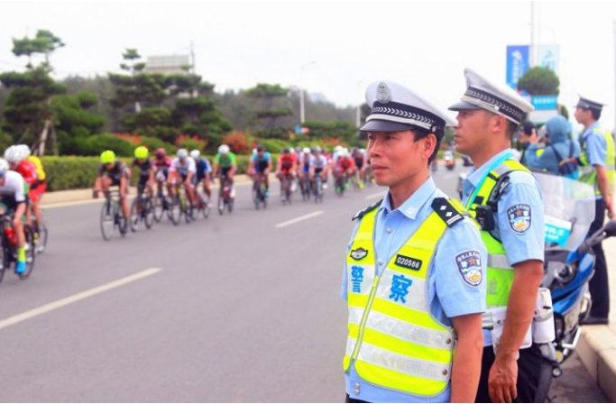 警用對講機全是PDT？警察常用的模擬對講機頻段，你知道幾個？