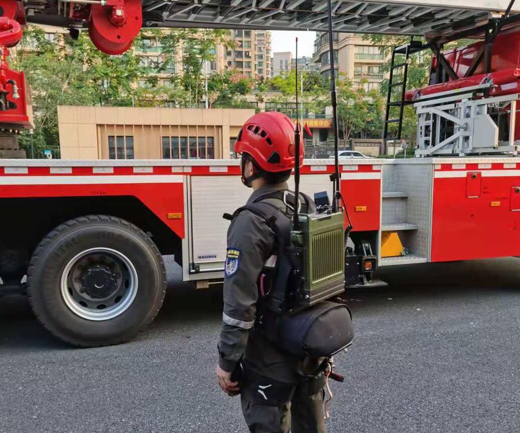 巴以沖突，以色列司令部要求公眾攜帶對(duì)講機(jī)入防空洞！